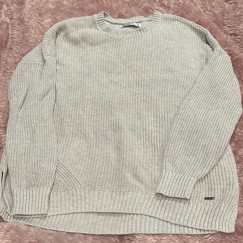 HOLLISTER SWEATER
